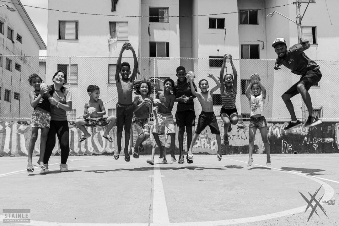 Foto 15 de 27 — Festival de Graffiti transforma Residencial dos Oitis em Araraquara; ‘lugar cheio de arte e esperança’